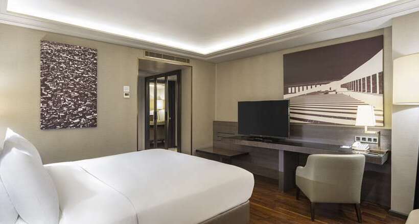 스탠다드 룸 킹사이즈 침대, Hilton St. Louis At The Ballpark