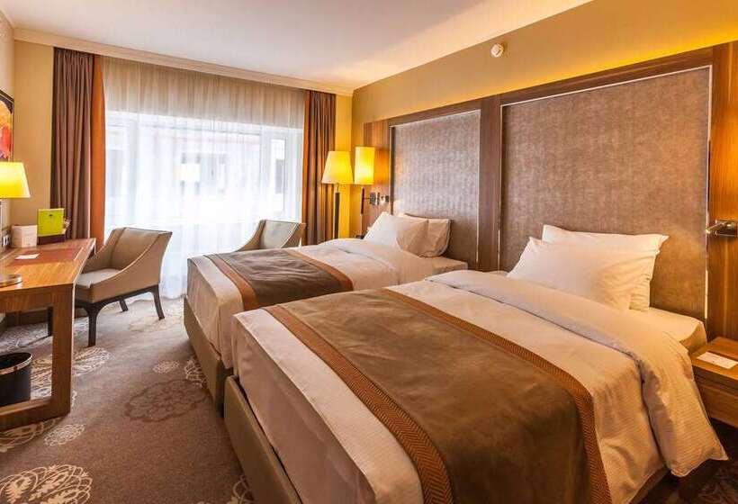 스탠다드 룸 킹사이즈 침대, Hilton St. Louis At The Ballpark