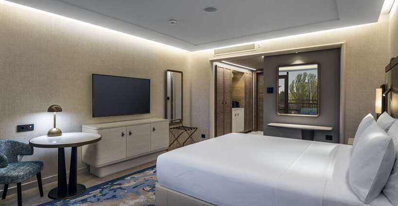 스탠다드 룸 킹사이즈 침대, Hilton St. Louis At The Ballpark