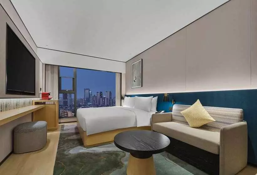 اتاق پرمیوم, Hilton St. Louis At The Ballpark