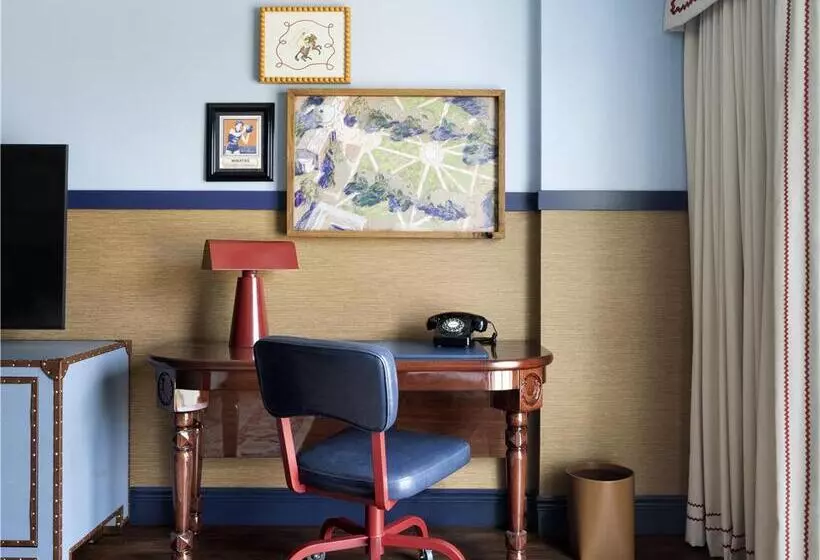 اتاق پرمیوم, Hilton St. Louis At The Ballpark