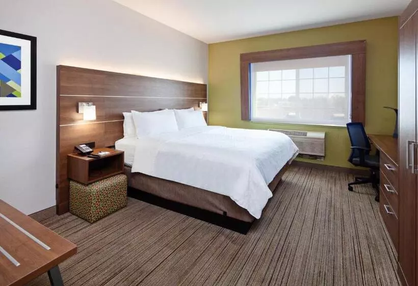 اتاق استاندارد با تخت بزرگ برای معلولان, Holiday Inn Express & Suites Tulare, An Ihg