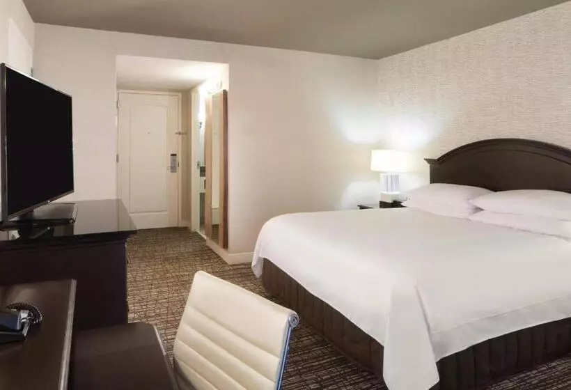 キングサイズベッドのエクゼクティブルーム, Houston Marriott Sugar Land