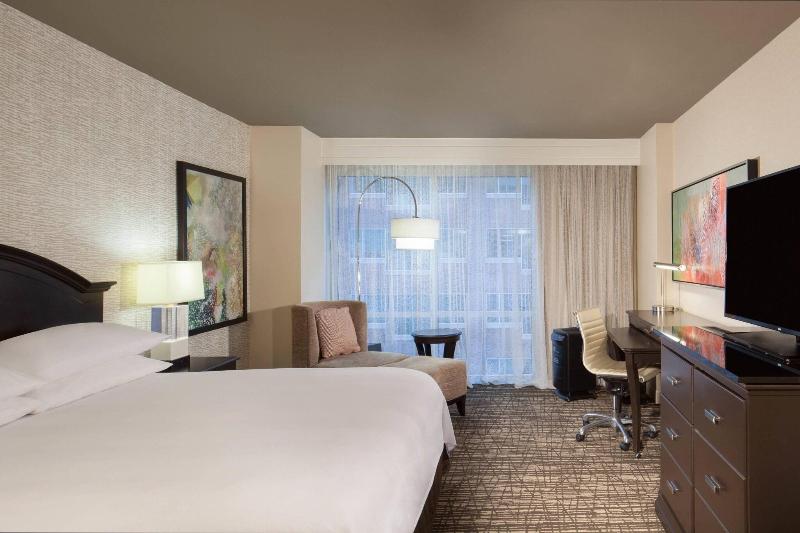 غرفة قياسية سرير كينج, Houston Marriott Sugar Land