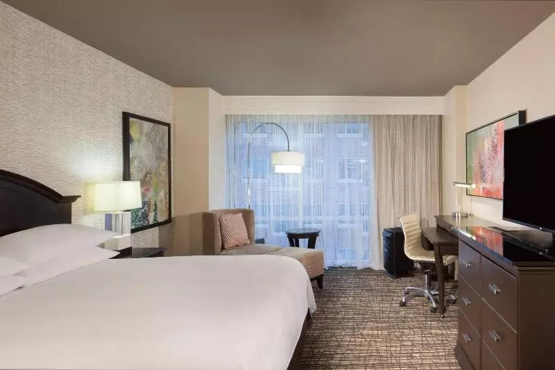 キングサイズベッドのスタンダードルーム, Houston Marriott Sugar Land