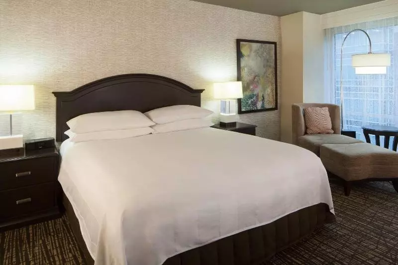 キングサイズベッドのスタンダードルーム, Houston Marriott Sugar Land