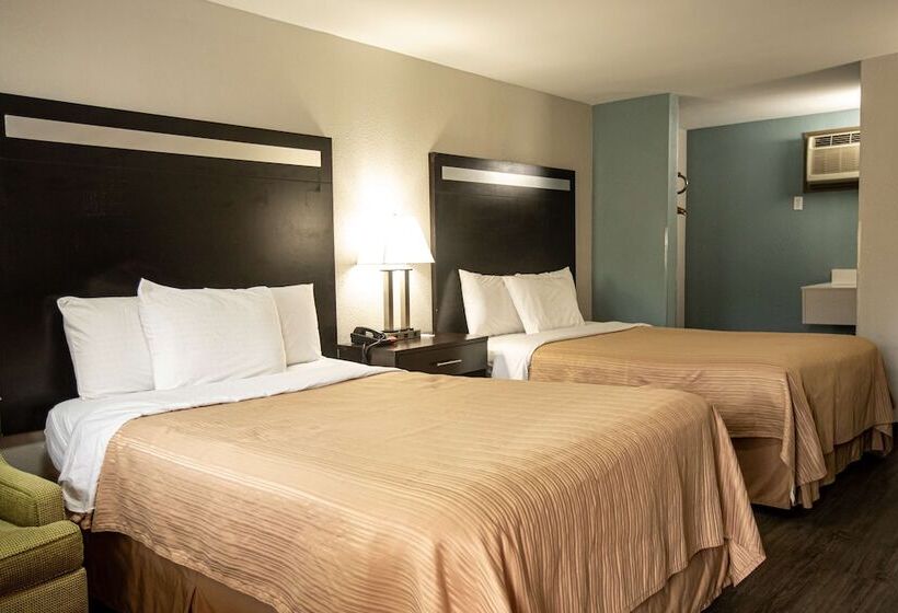 Номер Стандарт 2 Двуспальные Кровати, Knights Inn Mount Airy