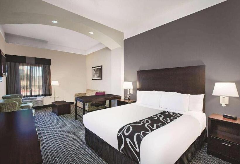 이그제큐티브 룸 킹사이즈 침대, La Quinta Inn & Suites By Wyndham Beaumont West