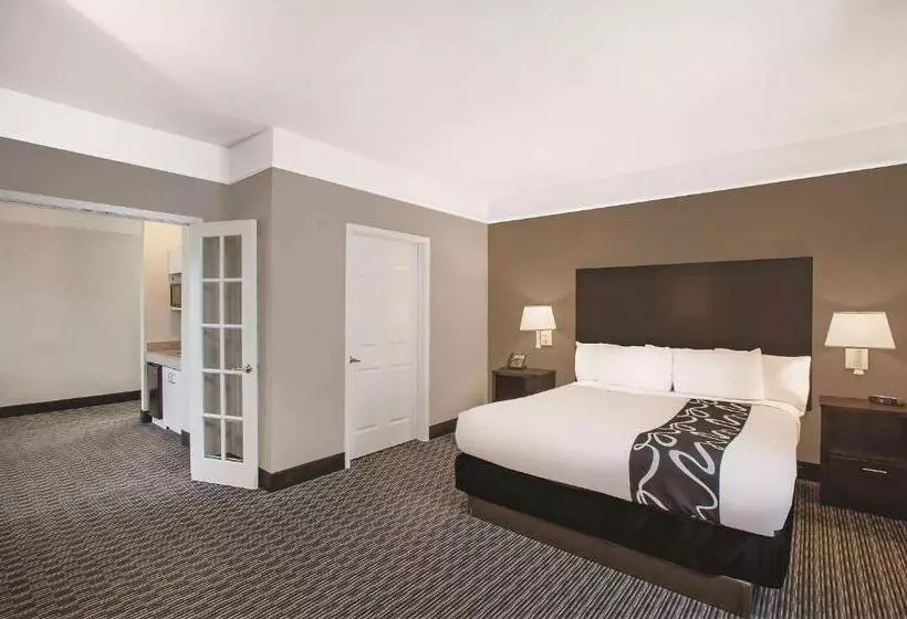 キングサイズベッドのデラックススイート, La Quinta Inn & Suites By Wyndham Beaumont West