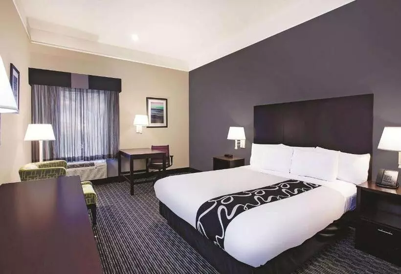 身障者適用キングサイズベッドルーム, La Quinta Inn & Suites By Wyndham Beaumont West