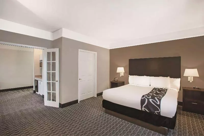 キングサイズベッドのデラックススイート, La Quinta Inn & Suites By Wyndham Beaumont West