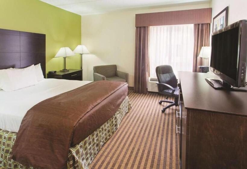 Номер Стандарт Адаптированный для Инвалидов, La Quinta Inn & Suites By Wyndham Columbus   Grove City