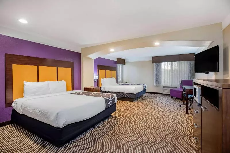 اتاق استاندارد با تخت بزرگ, La Quinta By Wyndham Hesperia Victorville