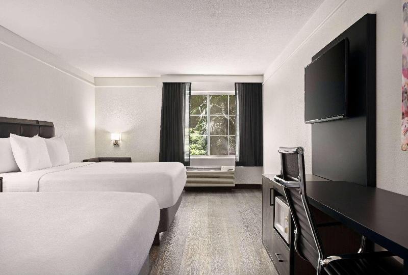 غرفة قياسية سرير كينج, La Quinta By Wyndham Hesperia Victorville