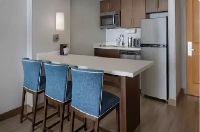身障者適用キングサイズベッドルーム, Spark By Hilton Houston West Clay Road