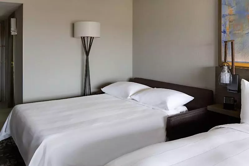 اتاق استاندارد با تخت بزرگ, Marriott Dallas Las Colinas