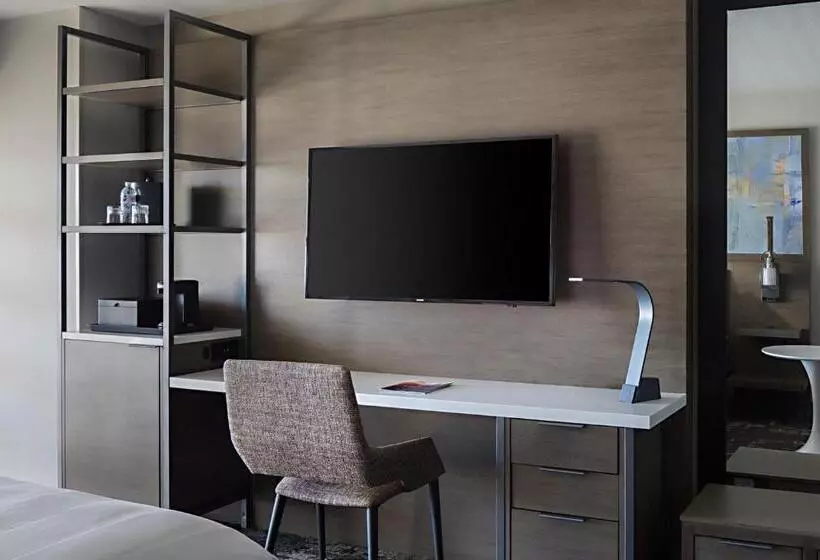 اتاق استاندارد با تخت بزرگ, Marriott Dallas Las Colinas
