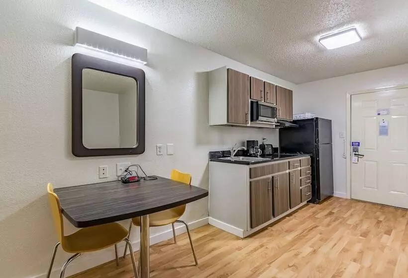 身障者適用スイートルーム, Studio 6dallas, Tx