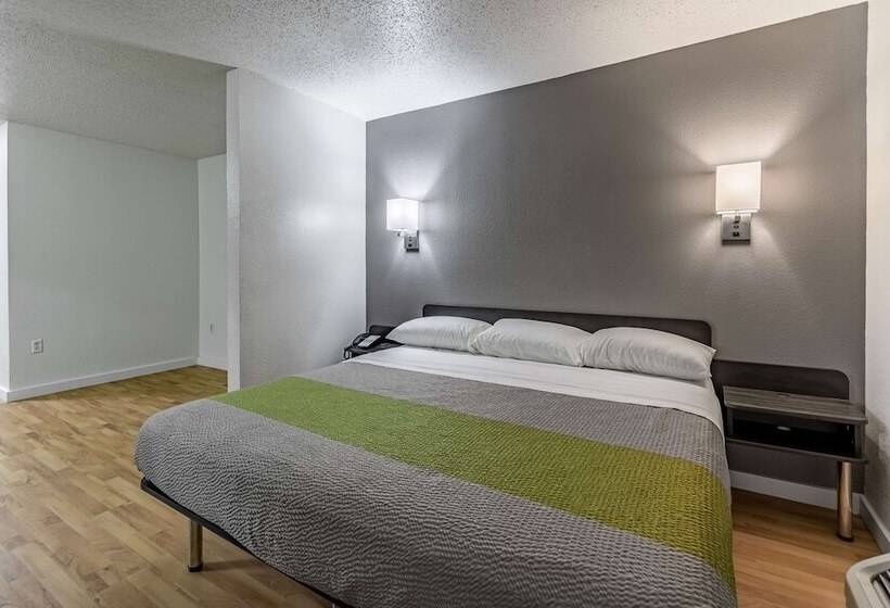 适合残疾人士使用的套间, Studio 6dallas, Tx