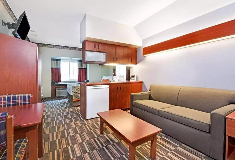 スイート, Microtel Inn & Suites Urbandale