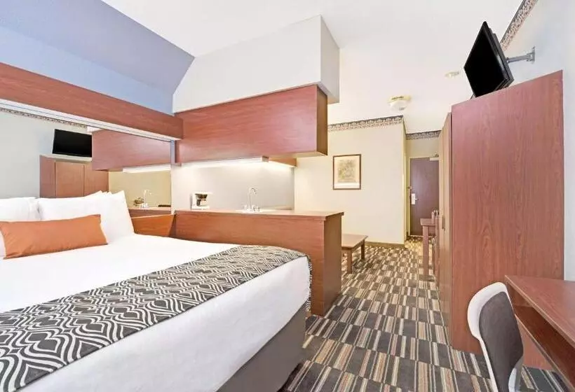 身障者適用スイートルーム, Microtel Inn & Suites Urbandale