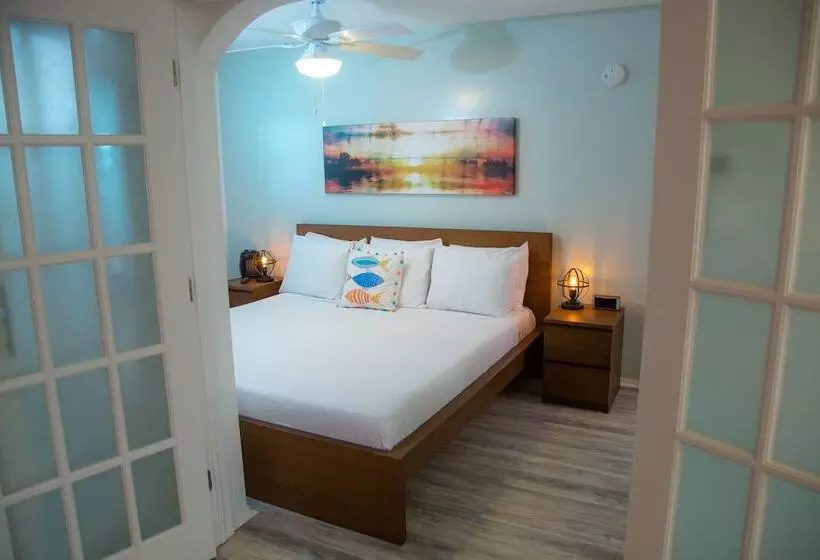 キングサイズベッドのスイートルーム, St. Pete Beach Suites