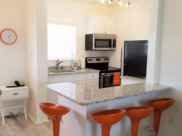 スイート, St. Pete Beach Suites