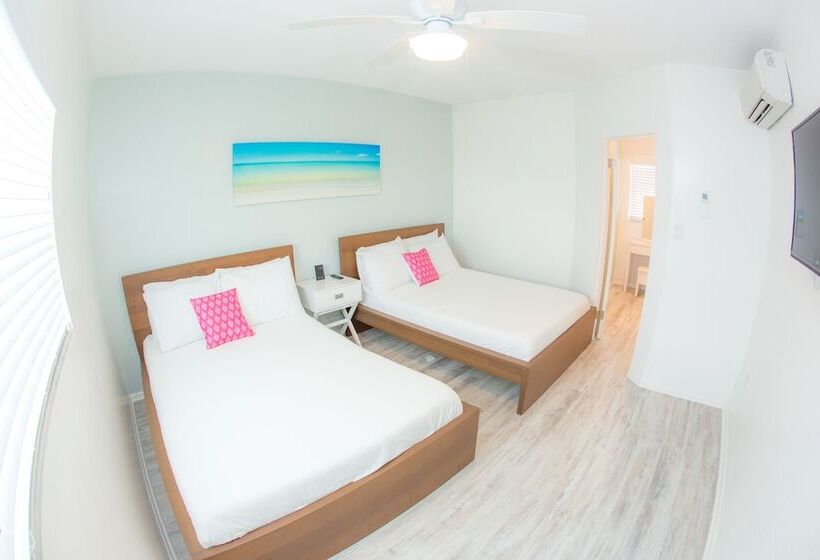 جناح, St. Pete Beach Suites