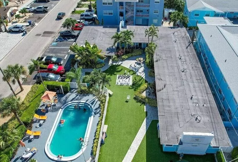 キングサイズベッドのスタンダードルーム, St. Pete Beach Suites