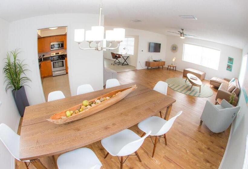 جناح, St. Pete Beach Suites