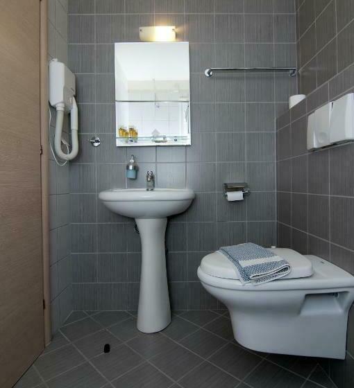 חדר סטנדרט, Elina