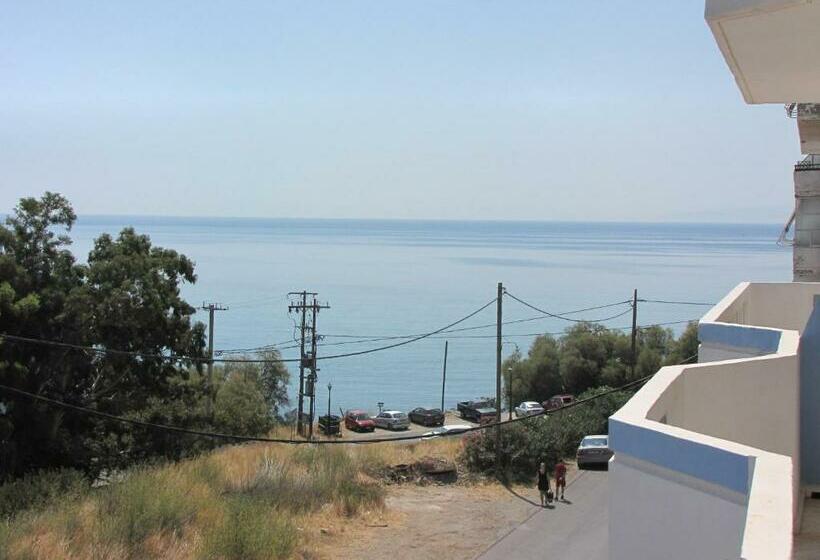 חדר סטנדרט לארבעה, Karystos Mare Apartments