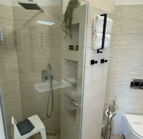 スタンダード４人部屋, Karystos Mare Apartments