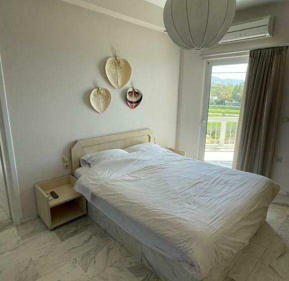 חדר סטנדרט לארבעה, Karystos Mare Apartments