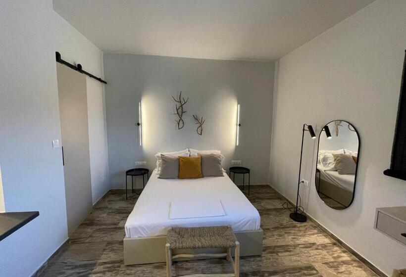 디럭스 룸, Karystos Mare Apartments