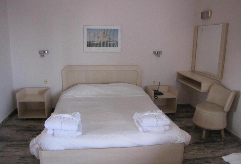 חדר סטנדרט נוף לגינה, Karystos Mare Apartments