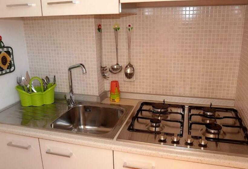 اتاق استاندارد, B&b Delfinia