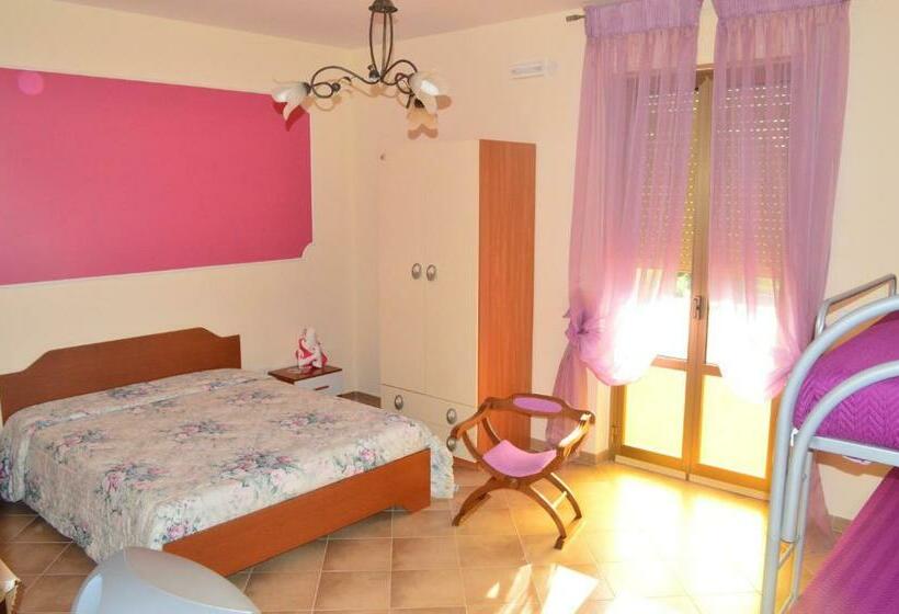 استودیو استاندارد با بالکن, B&b Delfinia