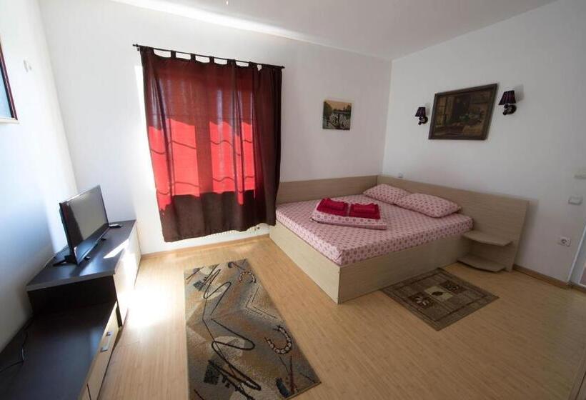 Семейный Номер, Vila Alga