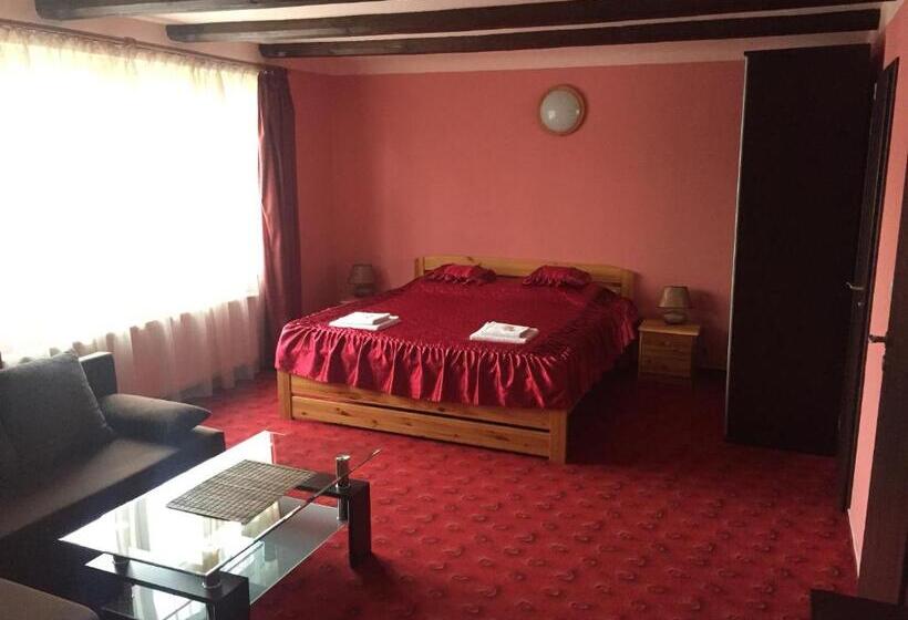 带大床的高级房间, Penzion  Leslav