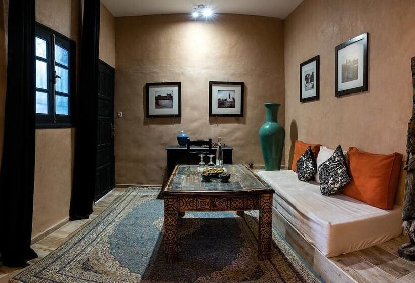 سوییت, Riad  Ksar Aylan