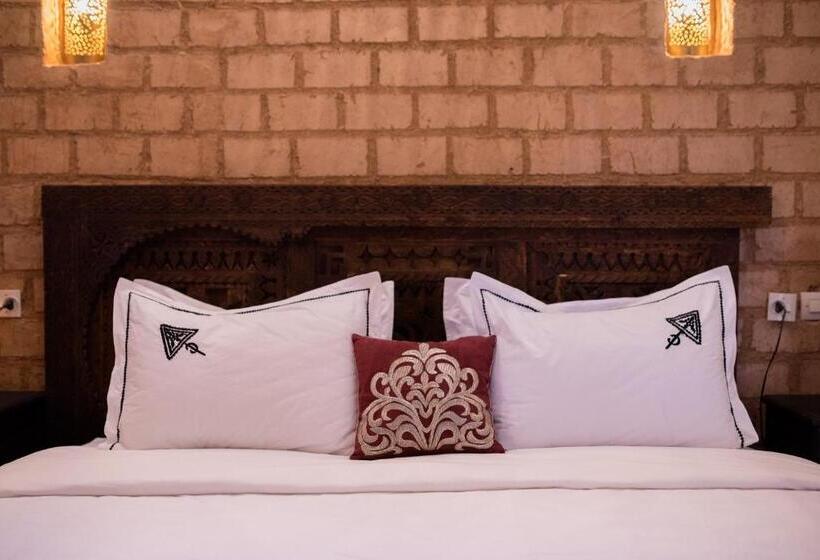 标准三人间, Riad Ksar Aylan