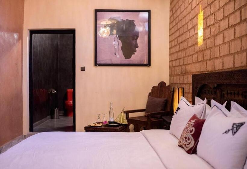 标准三人间, Riad Ksar Aylan