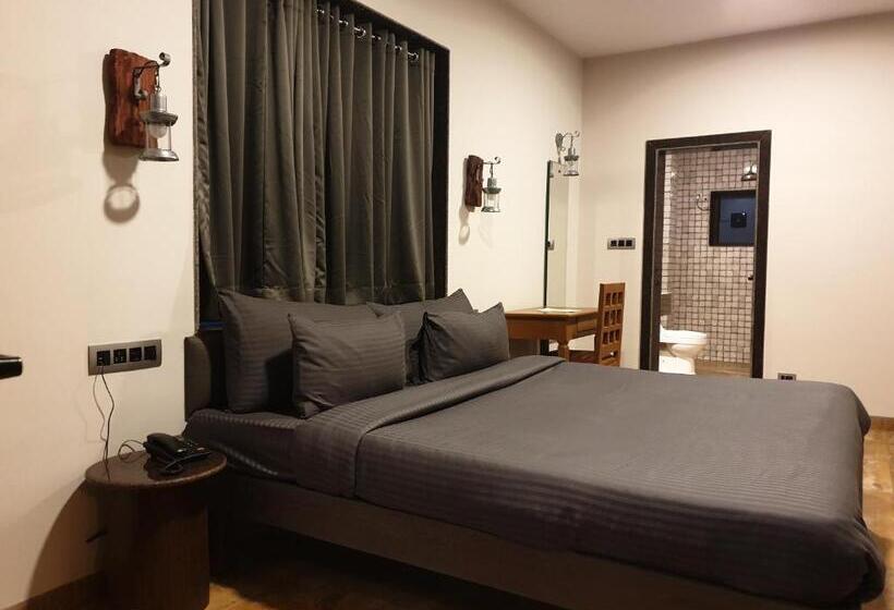 기본룸, Celebrations   Vagator   Goa