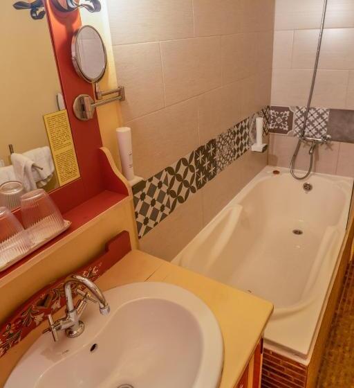 חדר סטנדרט לשלושה, Casa Saseasca