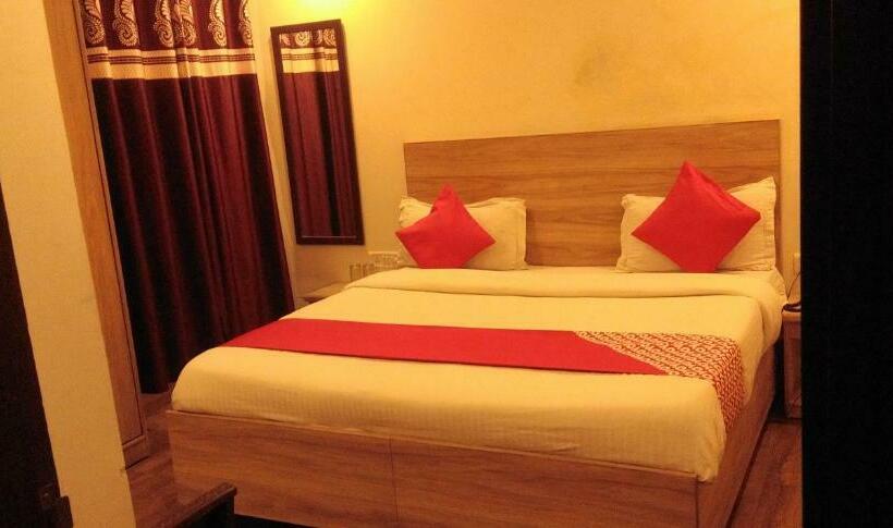 デラックスルーム, Airport Hotel Golden Bliss Near Delhi Airport