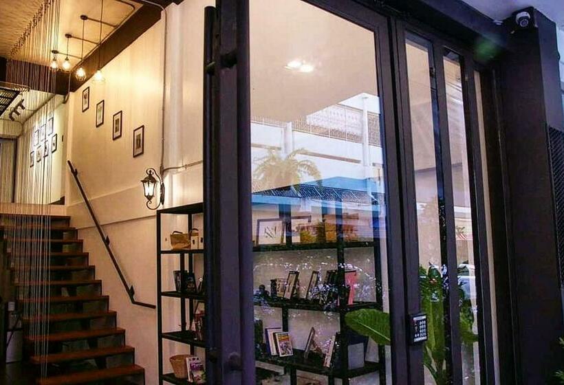 Pokój Standard Wspólna Łazienka, Backpack Hostel