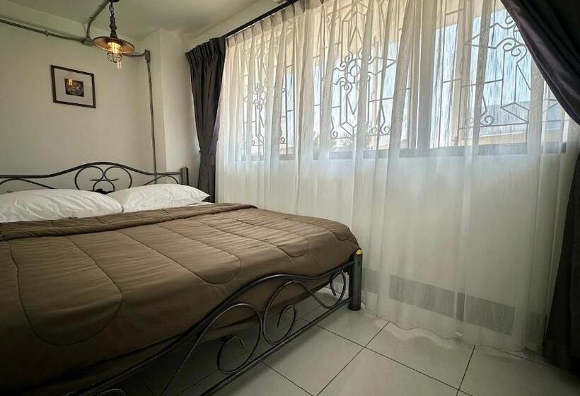 Pokój Standard Wspólna Łazienka, Backpack Hostel