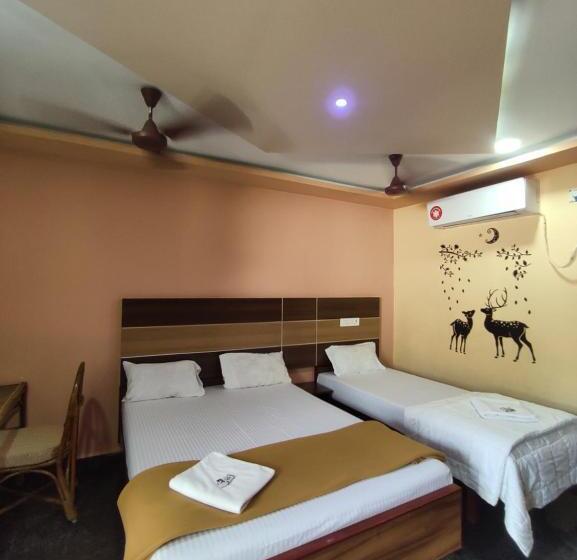 デラックストリプルルーム, Sri Murugan Beach Paradise