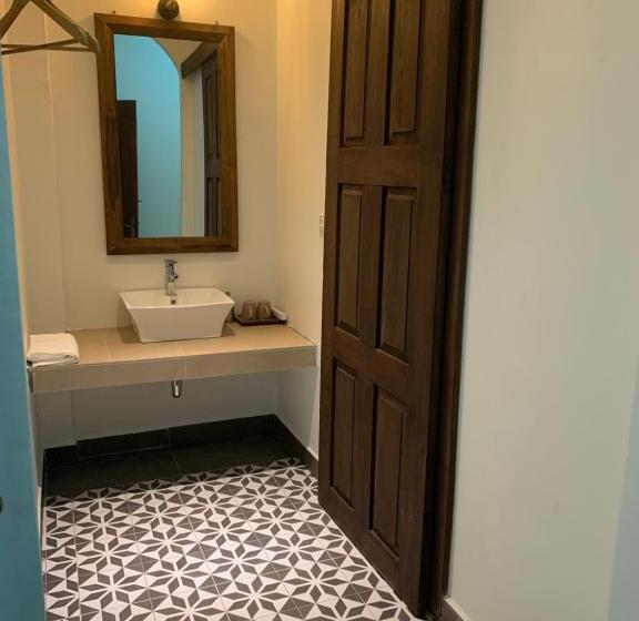 Номер Deluxe Одноместный, The J Break Boutique